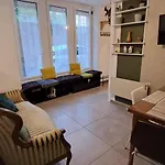 Joli Studio Avec Cour Interieure